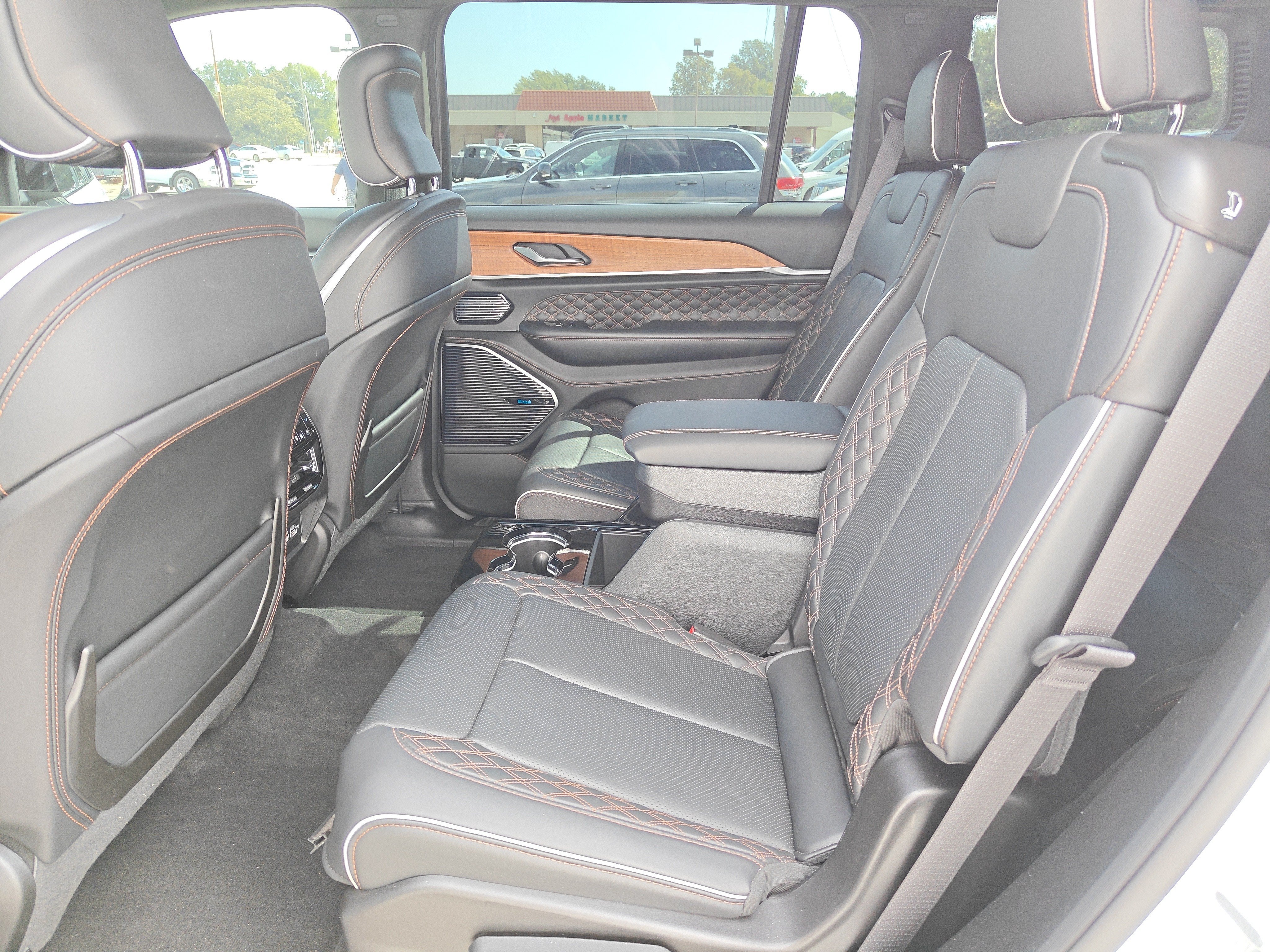 2025 Jeep Grand Cherokee L Summit Reserve 4x4