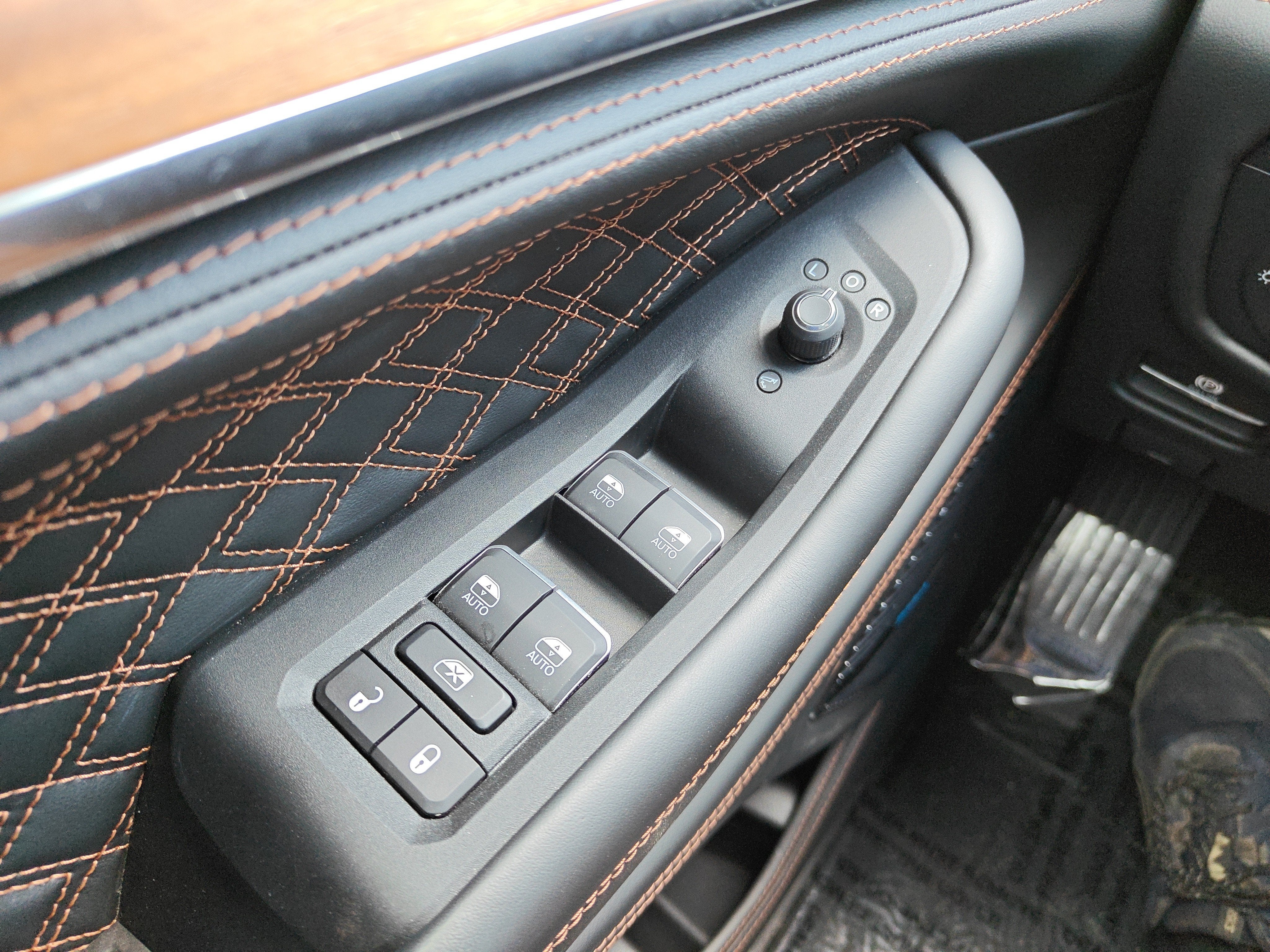2025 Jeep Grand Cherokee L Summit Reserve 4x4