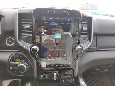 2022 RAM 1500 Big Horn Crew Cab 4x4 5'7' Box