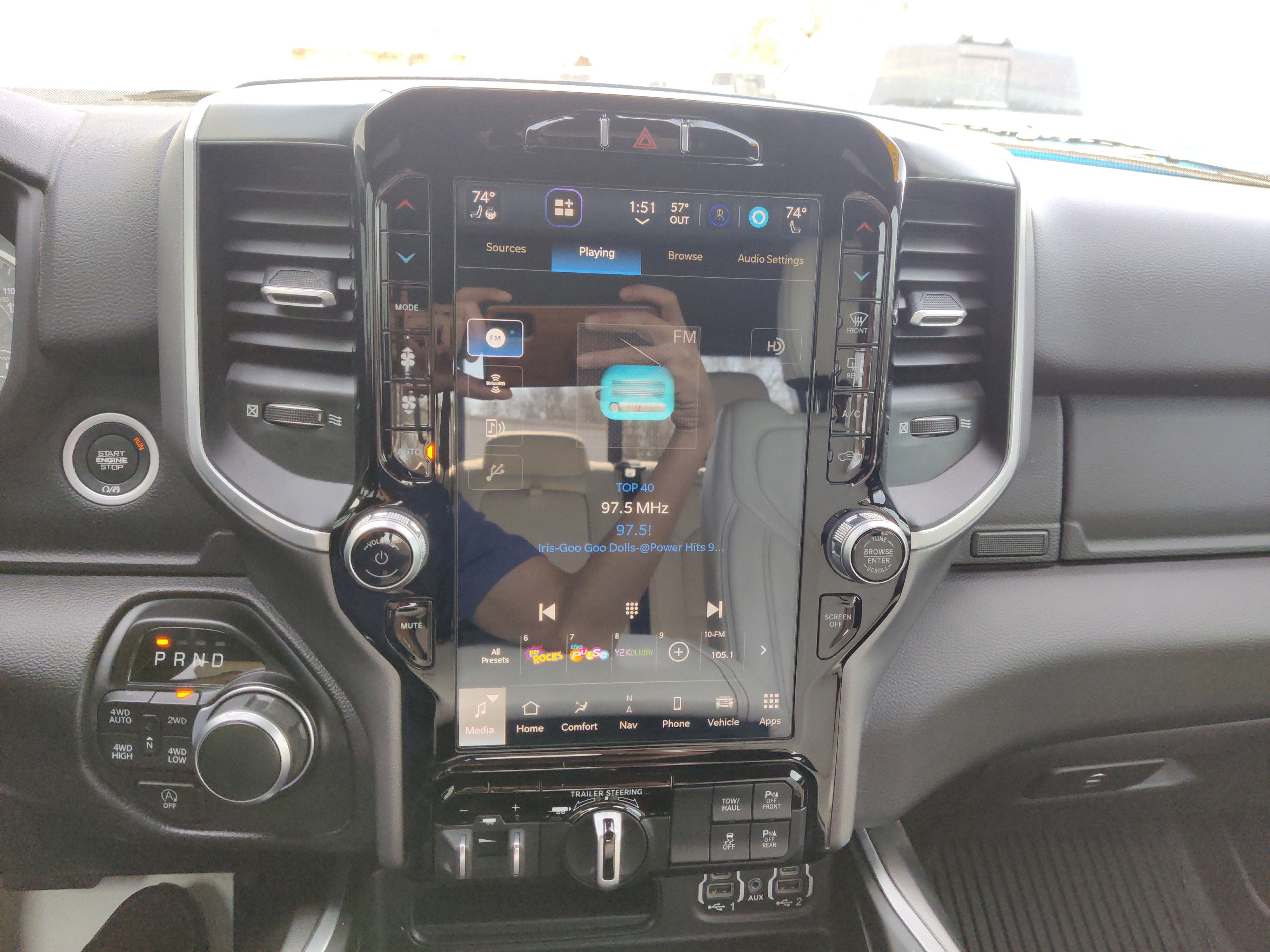 2022 RAM 1500 Big Horn Crew Cab 4x4 5'7' Box