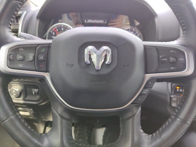 2022 RAM 1500 Big Horn Crew Cab 4x4 5'7' Box