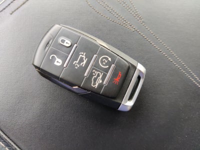 2021 RAM 1500 Limited Crew Cab 4x4 5'7' Box