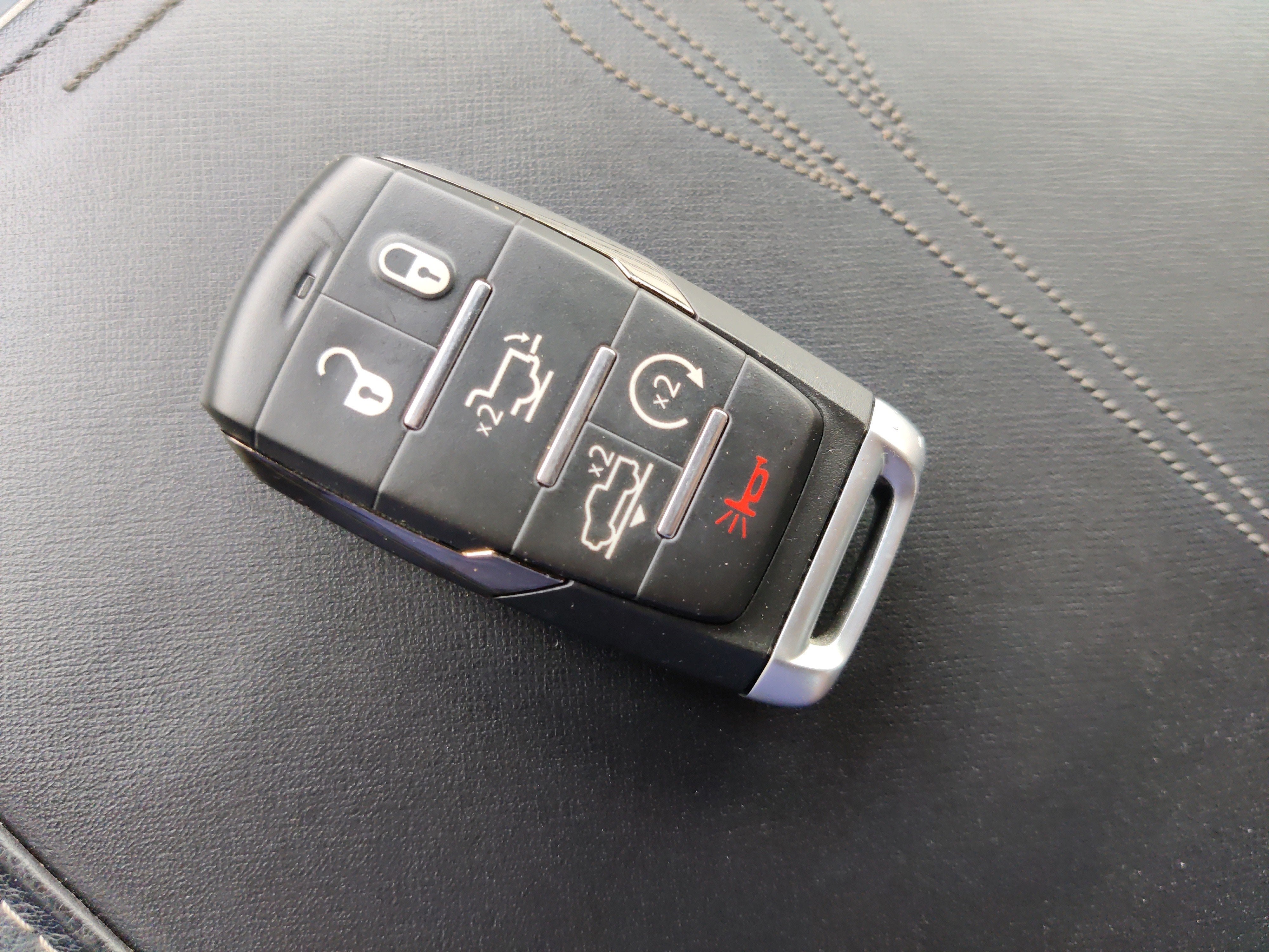 2021 RAM 1500 Limited Crew Cab 4x4 5'7' Box