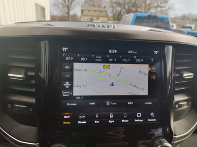 2021 RAM 1500 Laramie Crew Cab 4x4 5'7' Box