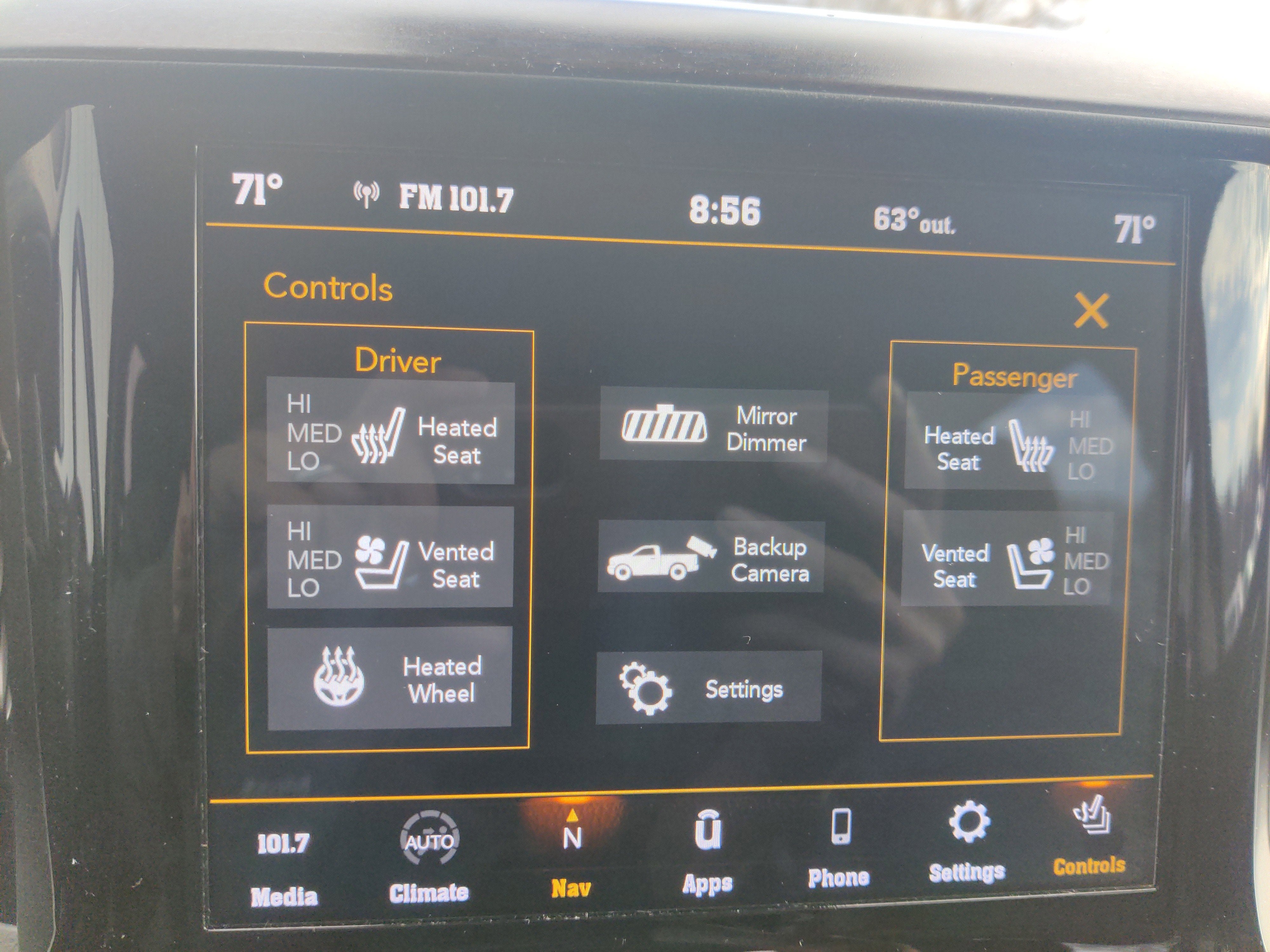 2021 RAM 1500 Laramie Crew Cab 4x4 5'7' Box