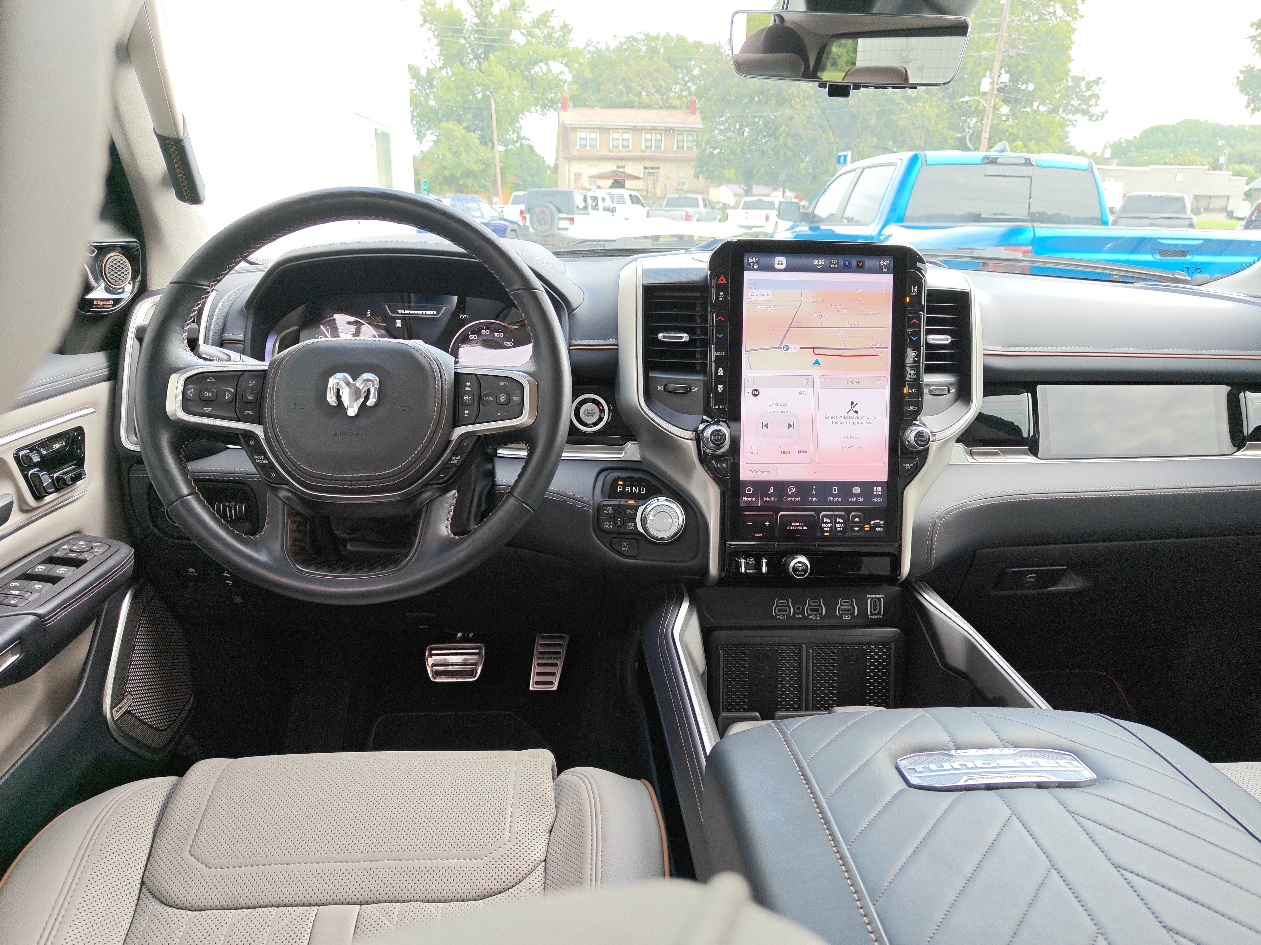 2025 RAM 1500 Tungsten Crew Cab 4x4 5'7' Box