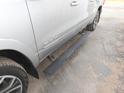 2025 RAM 1500 Tungsten Crew Cab 4x4 5'7' Box