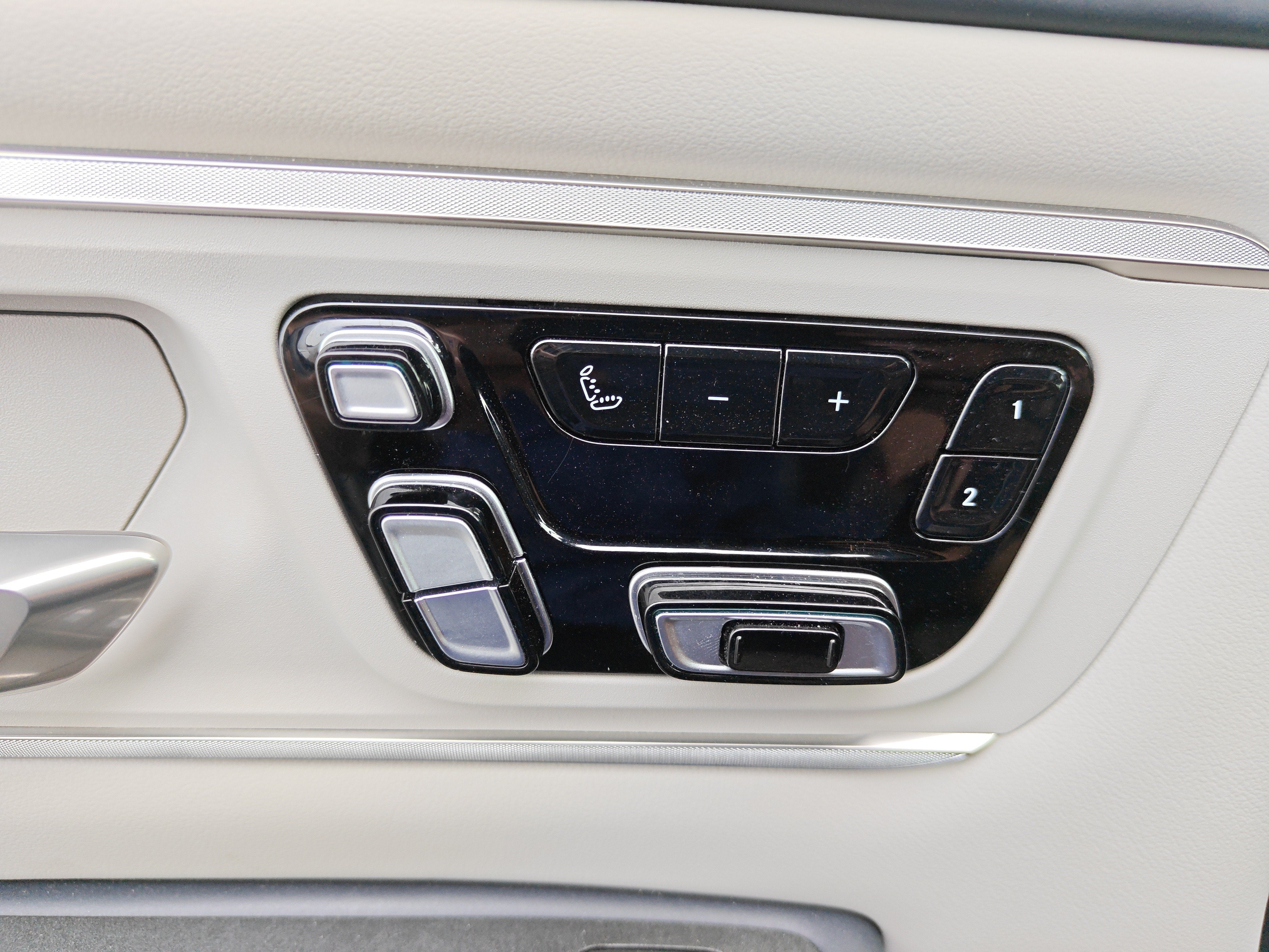 2025 RAM 1500 Tungsten Crew Cab 4x4 5'7' Box