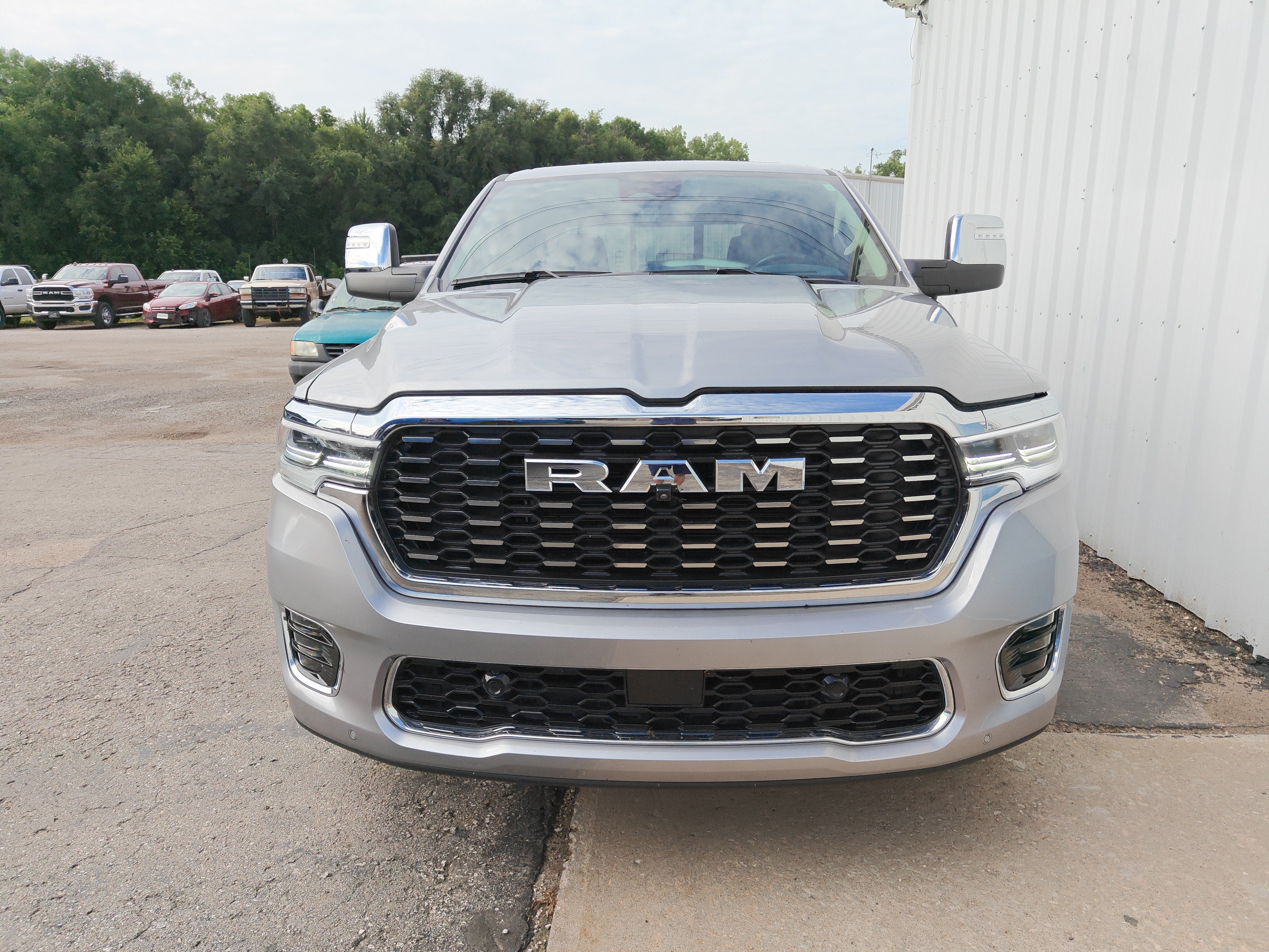 2025 RAM 1500 Tungsten Crew Cab 4x4 5'7' Box
