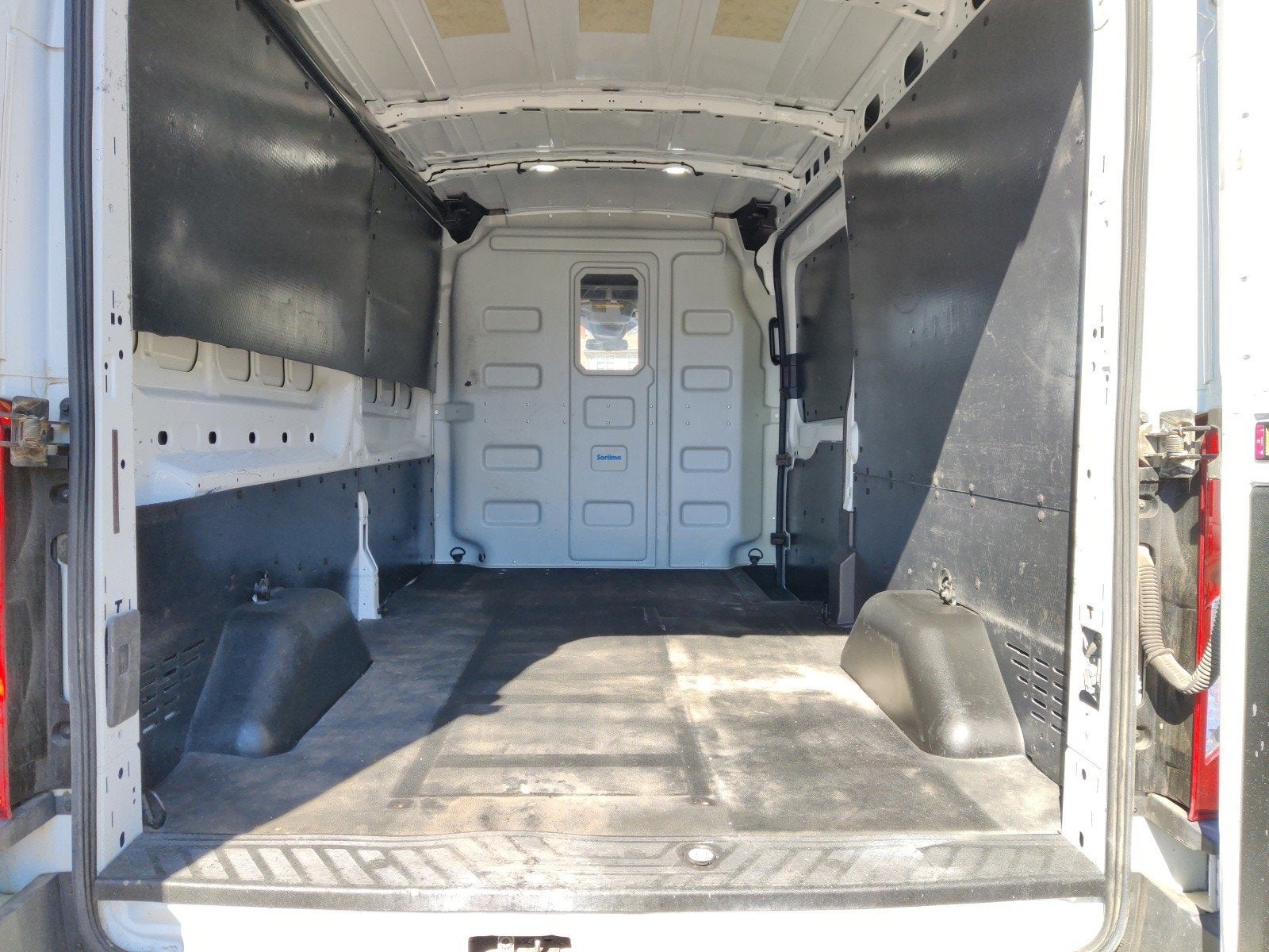 2018 Ford Transit-250 BASE