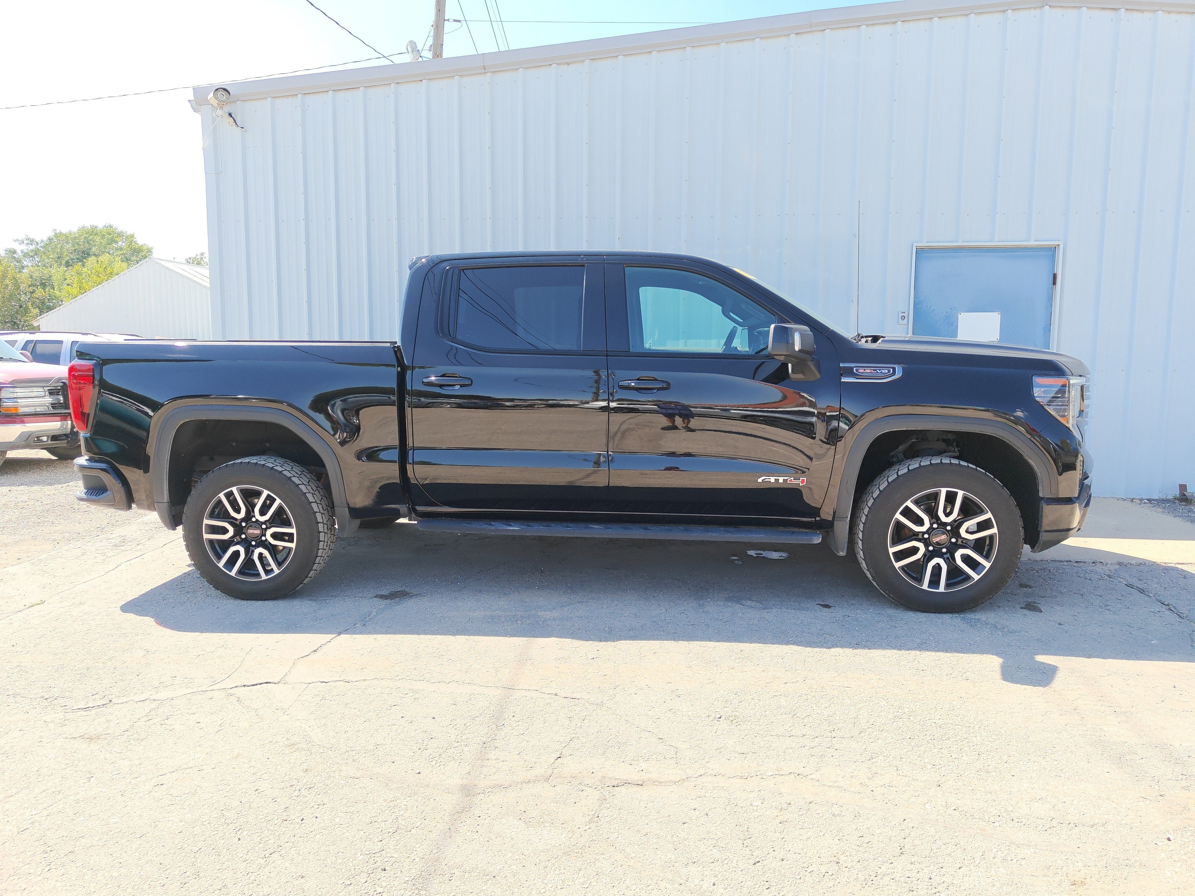 2024 GMC Sierra 1500 4WD Crew Cab Short Box AT4