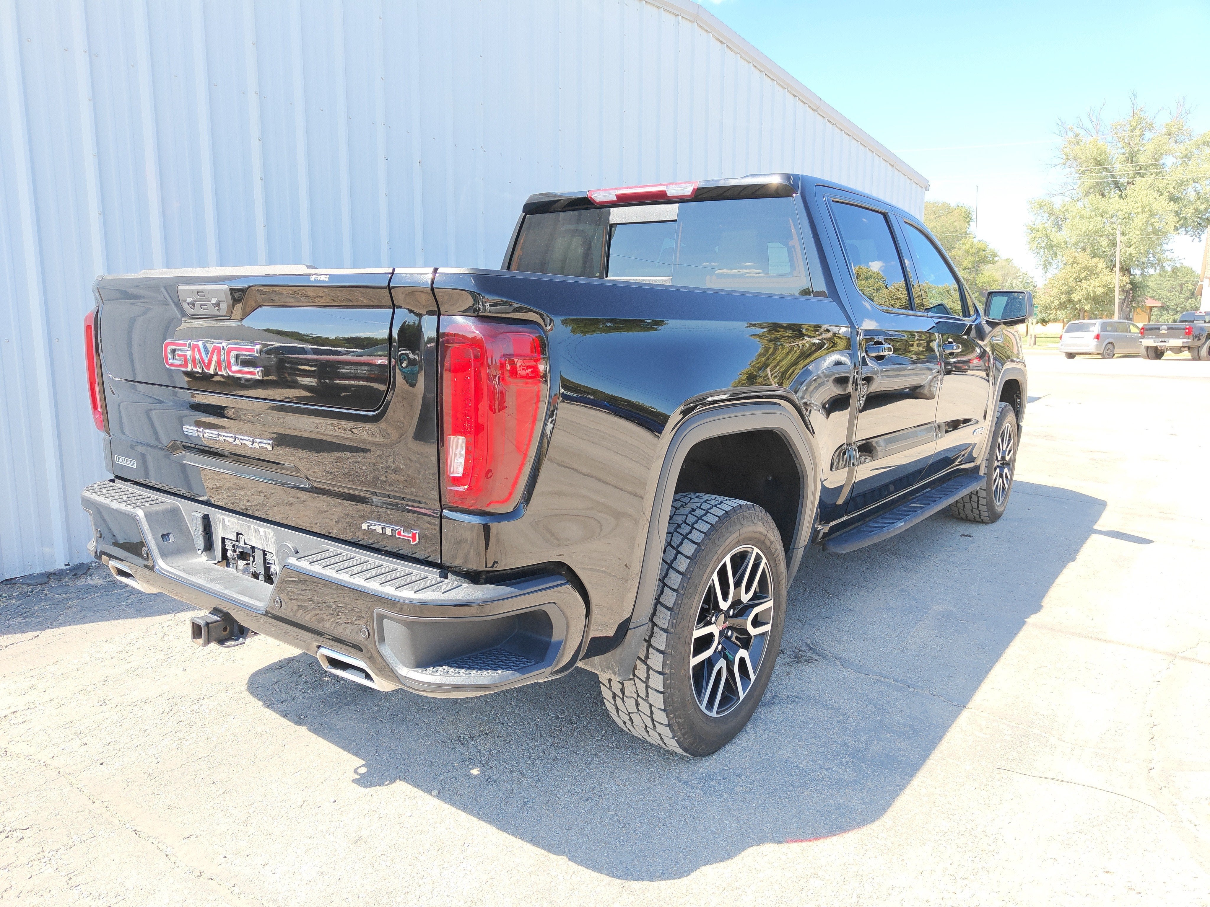 2024 GMC Sierra 1500 4WD Crew Cab Short Box AT4
