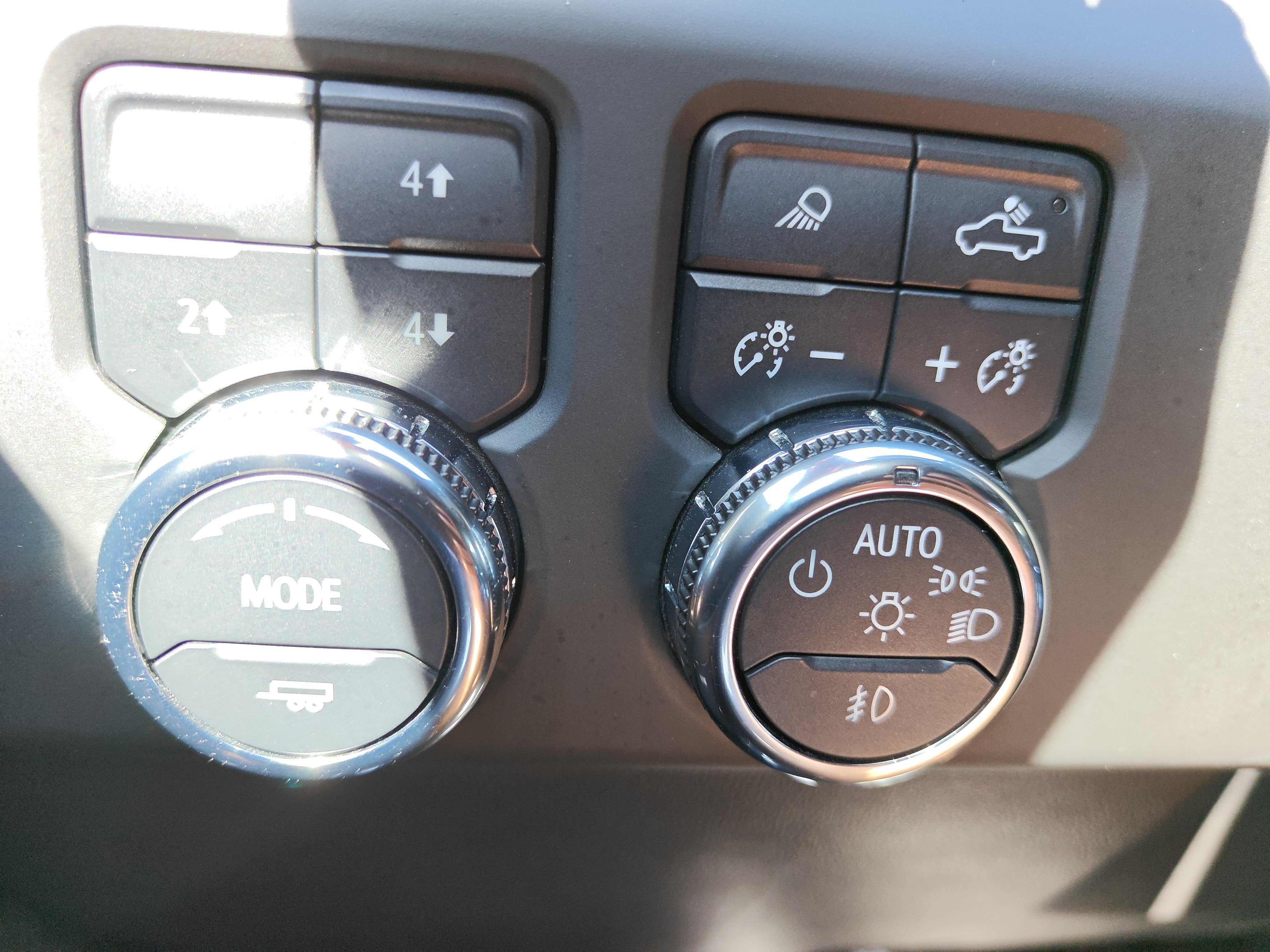 2024 GMC Sierra 1500 4WD Crew Cab Short Box AT4