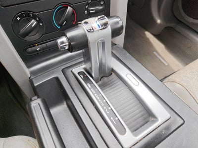 2006 Ford Mustang V6