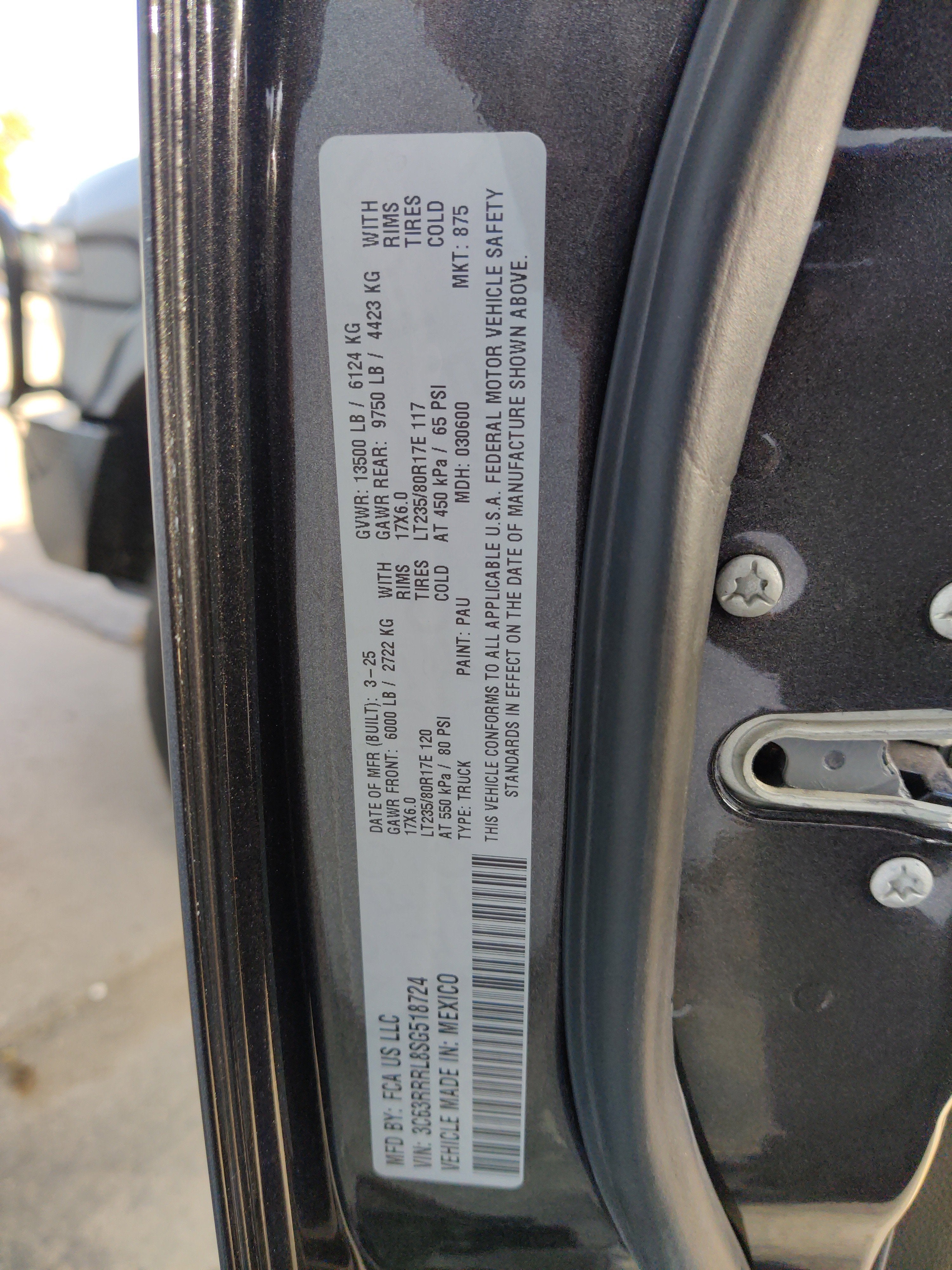 2025 RAM 3500 Limited Crew Cab 4x4 8' Box