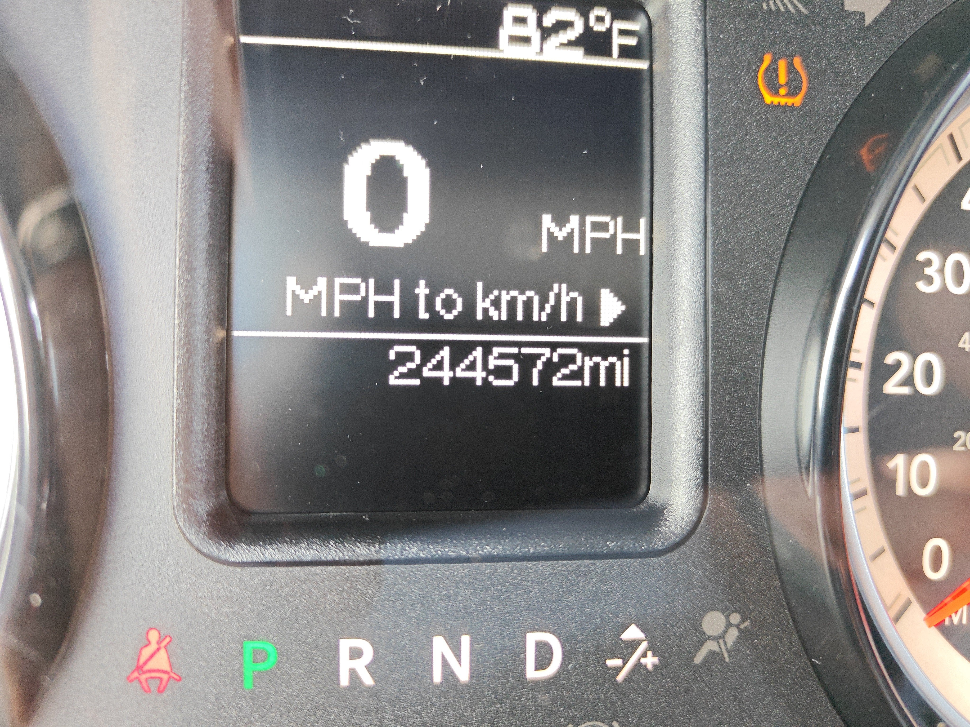 2018 RAM 2500 Tradesman Crew Cab 4x4 6'4' Box