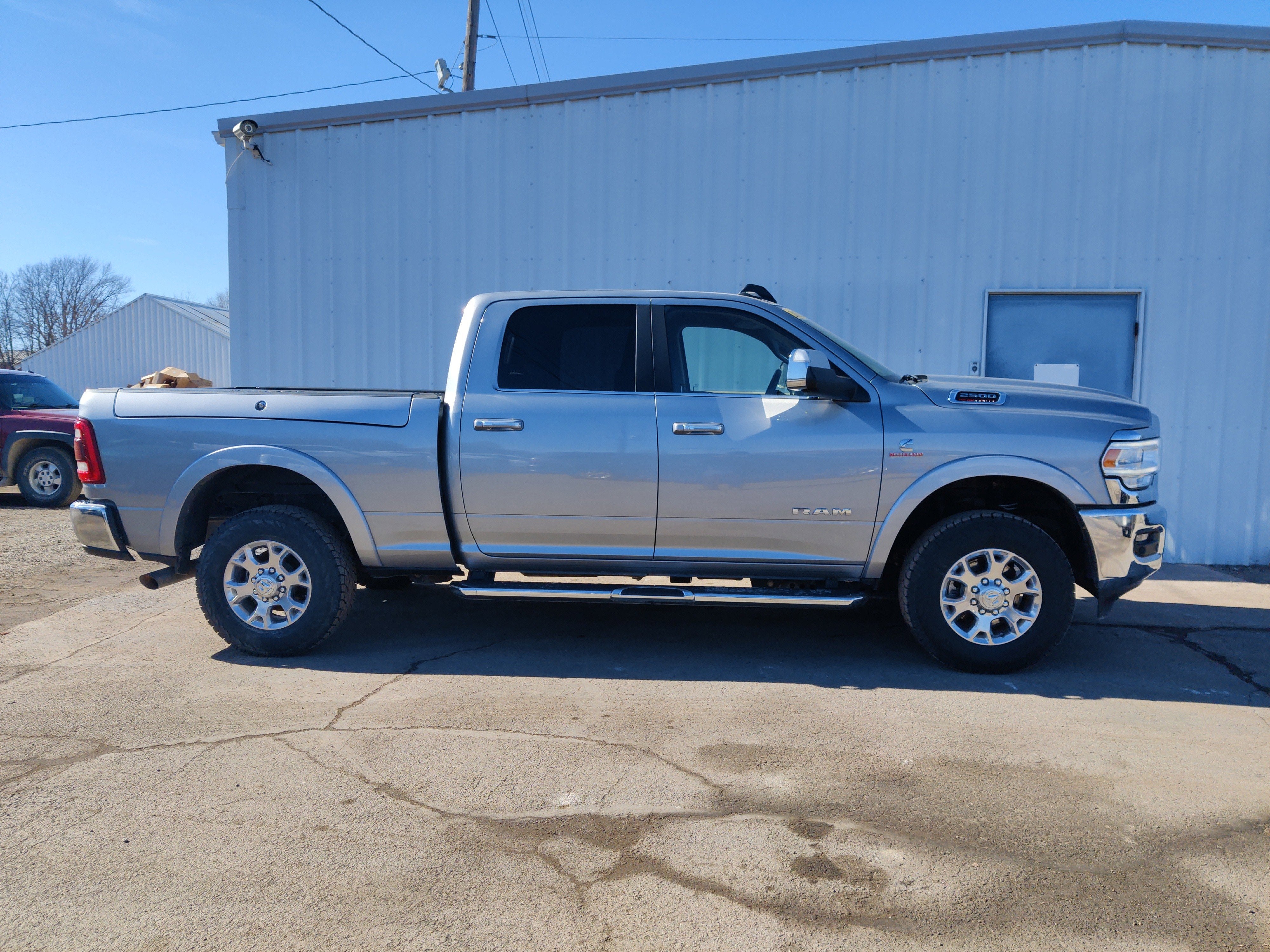 2022 RAM 2500 Laramie Crew Cab 4x4 6'4' Box