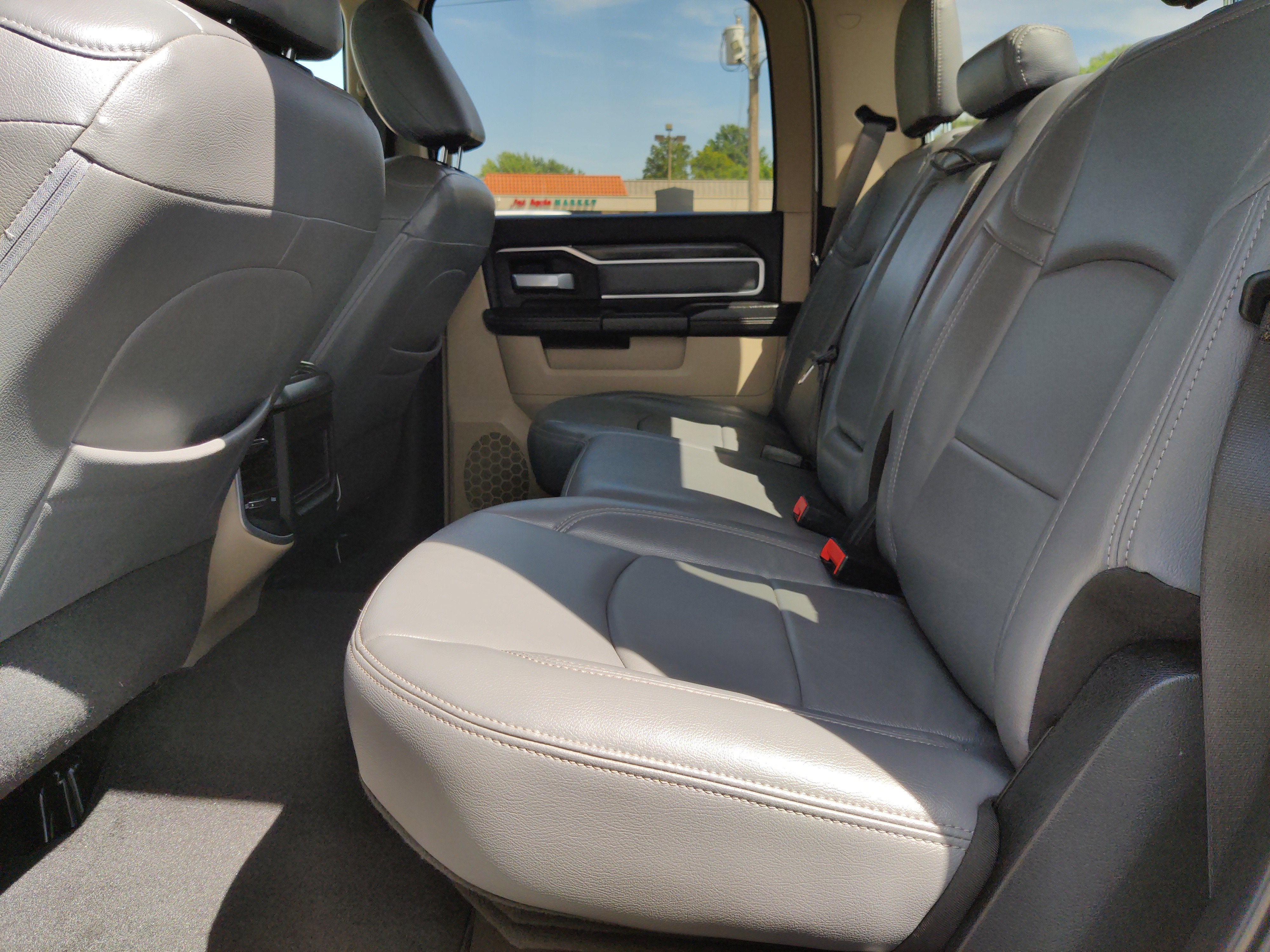 2022 RAM 2500 Big Horn Crew Cab 4x4 8' Box