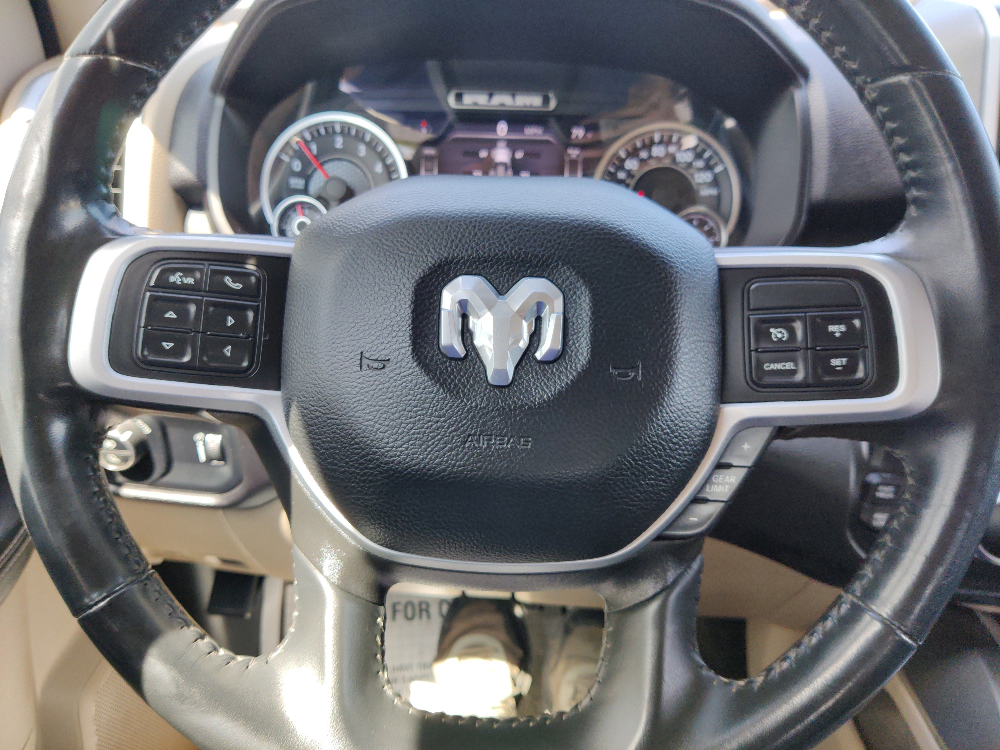 2022 RAM 2500 Big Horn Crew Cab 4x4 8' Box