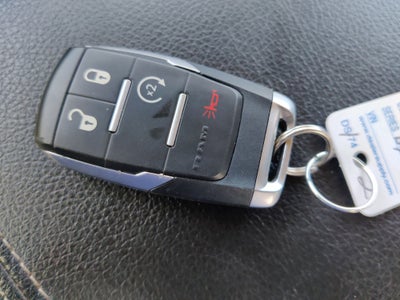 2022 RAM 2500 Big Horn Crew Cab 4x4 8' Box