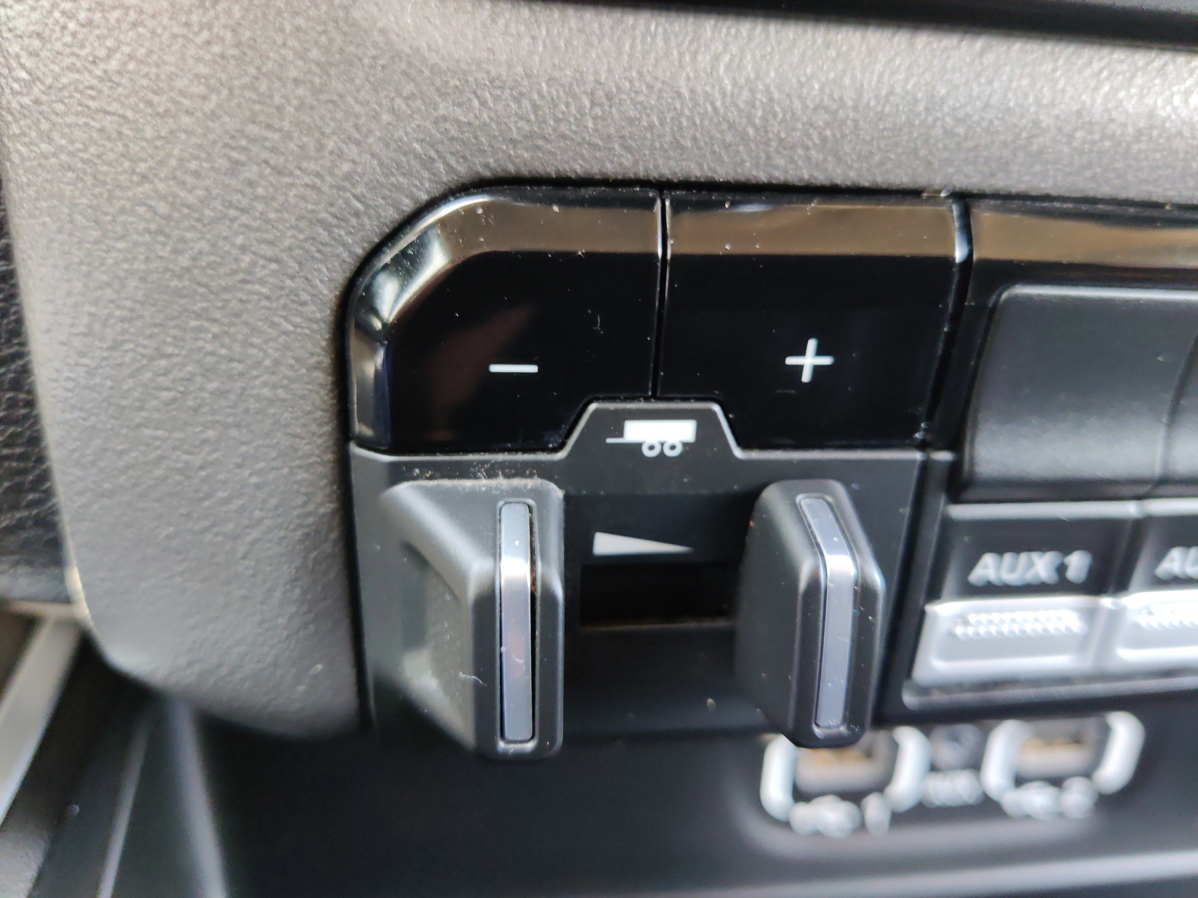 2022 RAM 2500 Big Horn Crew Cab 4x4 8' Box