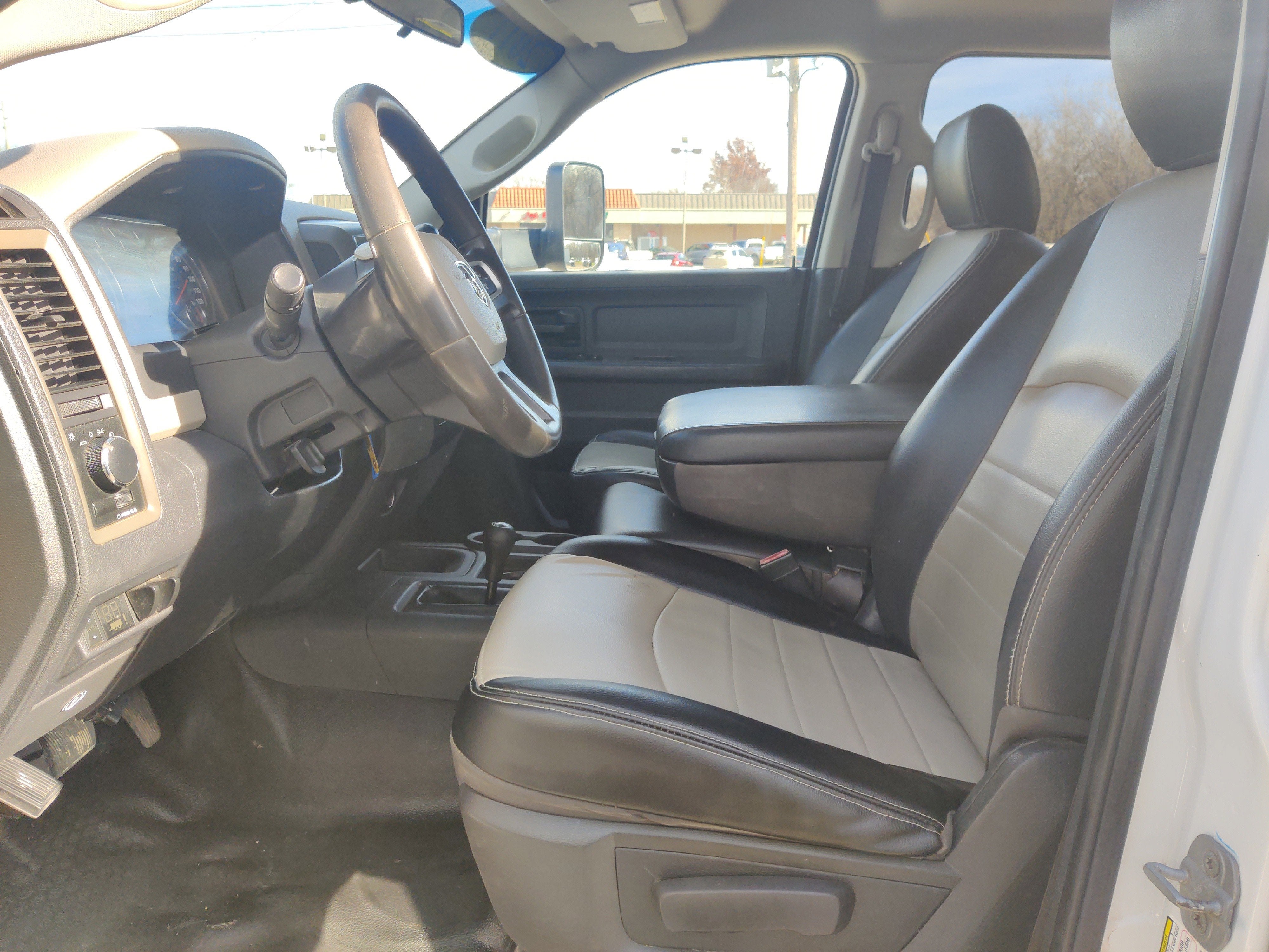 2011 RAM Ram 5500 HD Chassis ST/SLT/Laramie