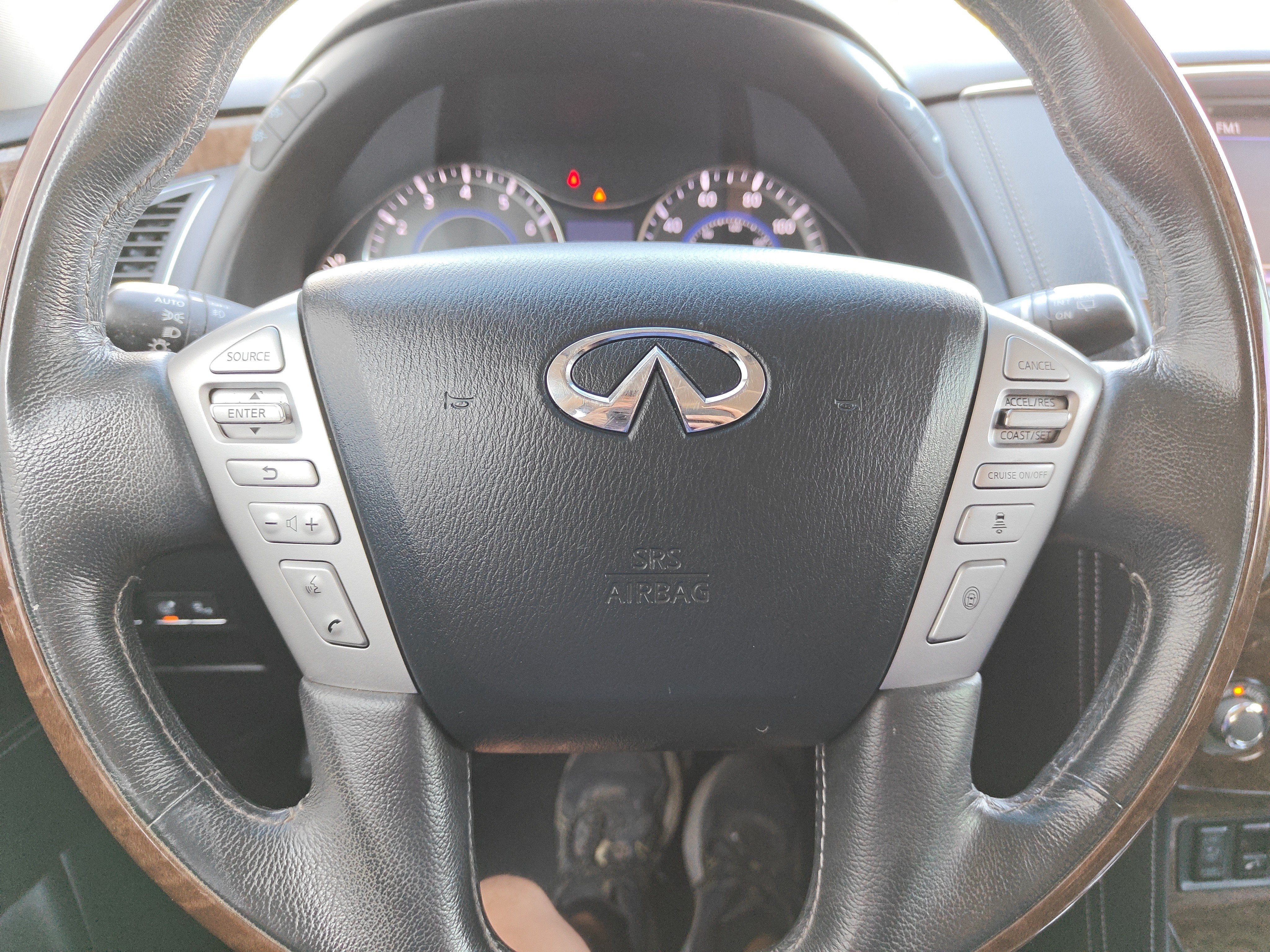 2017 INFINITI QX80 BASE