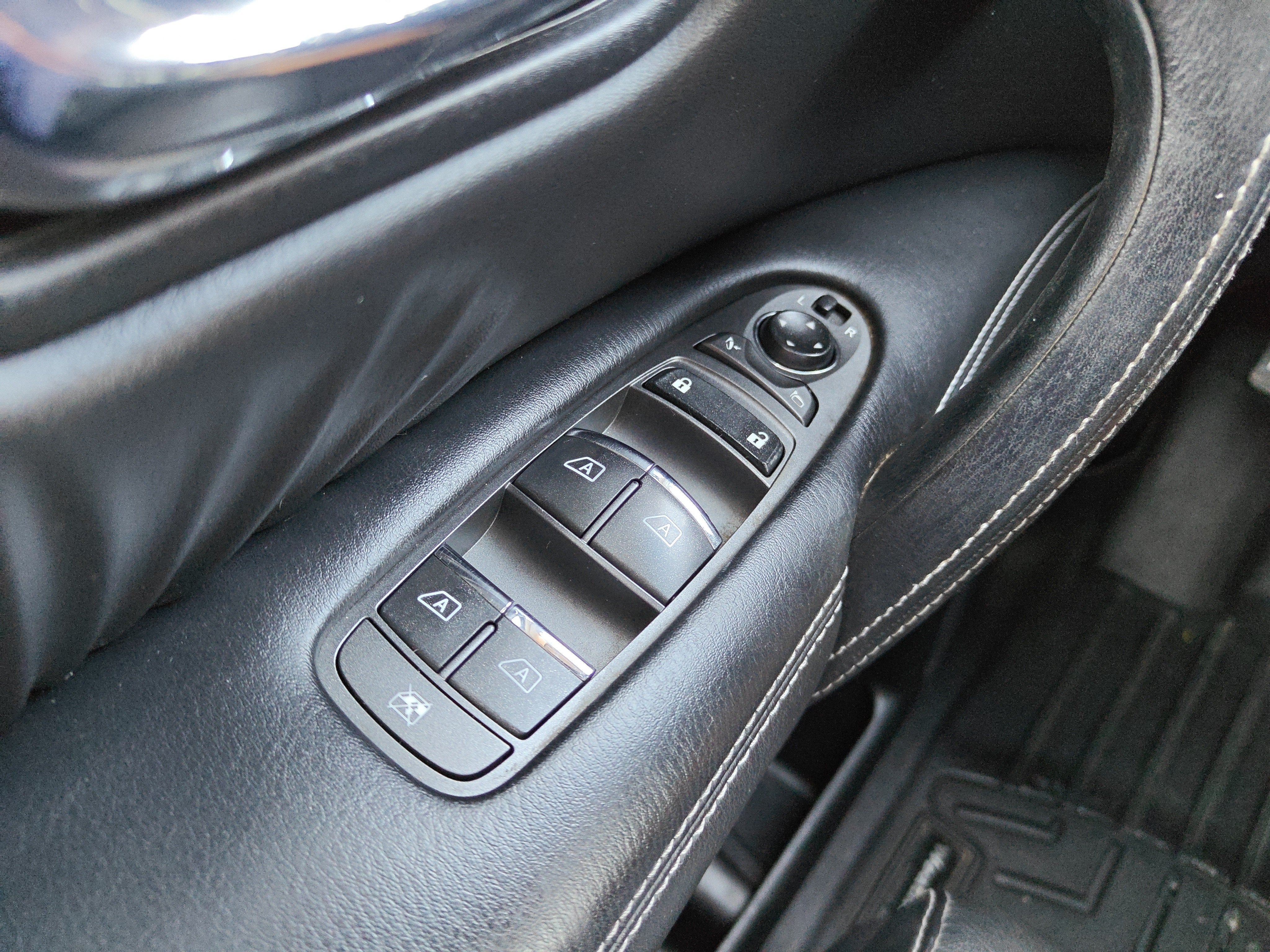 2017 INFINITI QX80 BASE